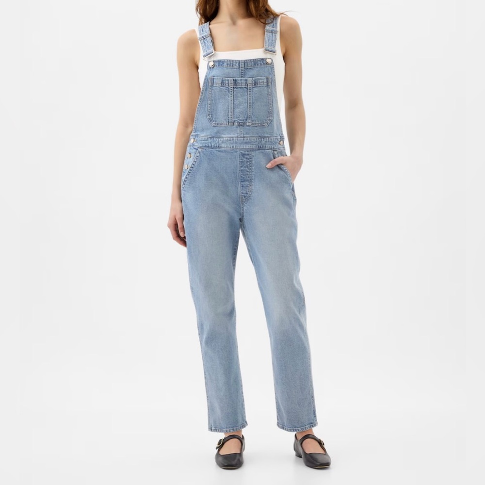 NWT GAP SLOUCHY OVERALL Women’s Size Medium,